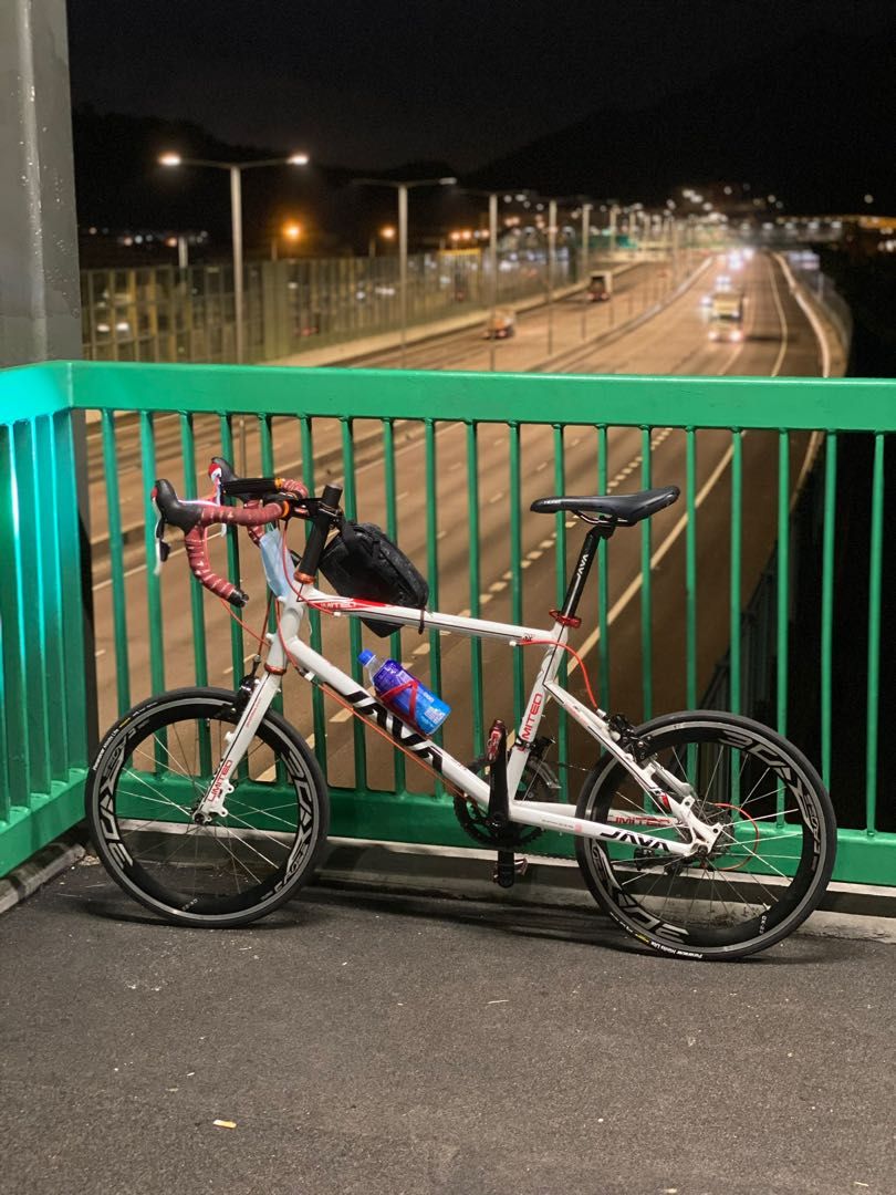 Java CL （分類：單車）位於 Hong Kong。 由 kktlv 提交（商品編號 1201687048，圖片 2）。簡介： 已翻新極少踏 10速 彎把 Panaracer新軑 新陶瓷bb配大餅。