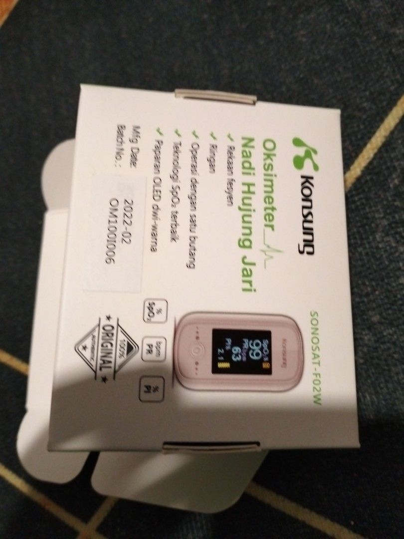 Konsung fingertip pulse oximeter, Health & Nutrition, Medical Supplies
