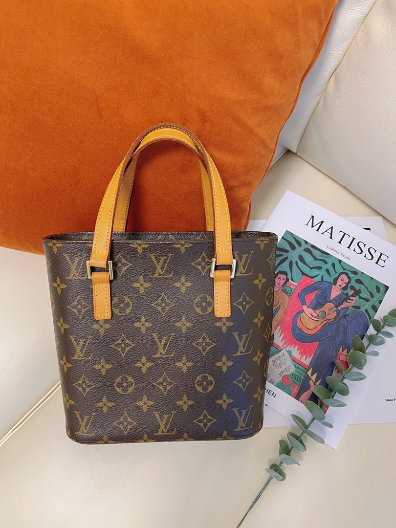 lv bag Vivian vintage RARE good condition, Luxury, Bags & Wallets on  Carousell