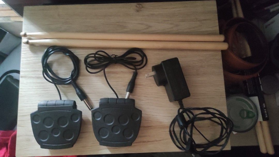 Medeli DD315 with bag and Avatar PD705 pedal, Hobbies & Toys, Music ...