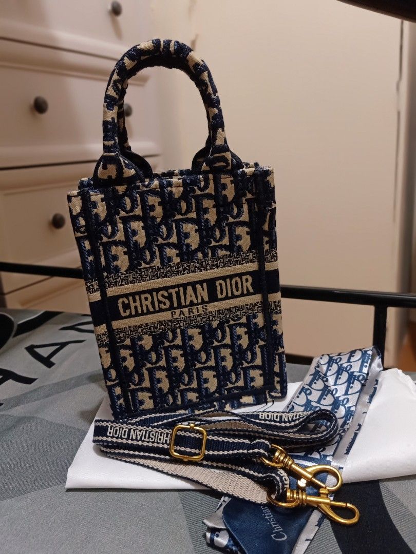 Dior Book Tote Mini Phone Bag Blue Dior Oblique Embroidery (13 x