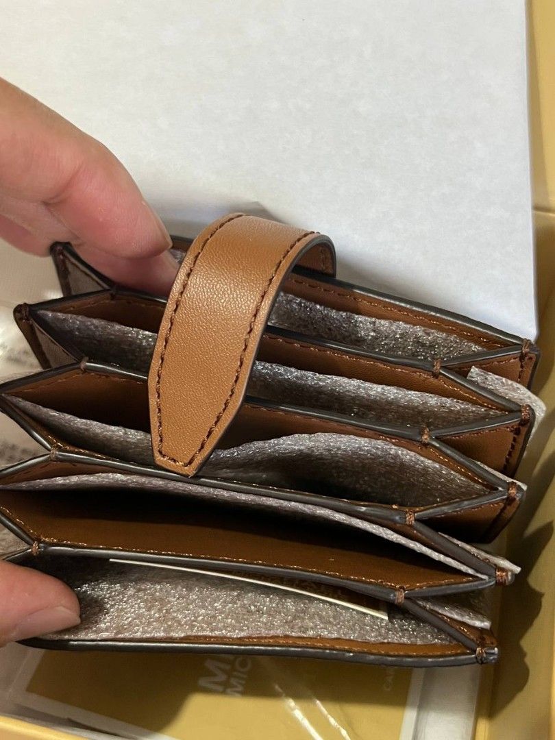 Mk accordion wallet 2025