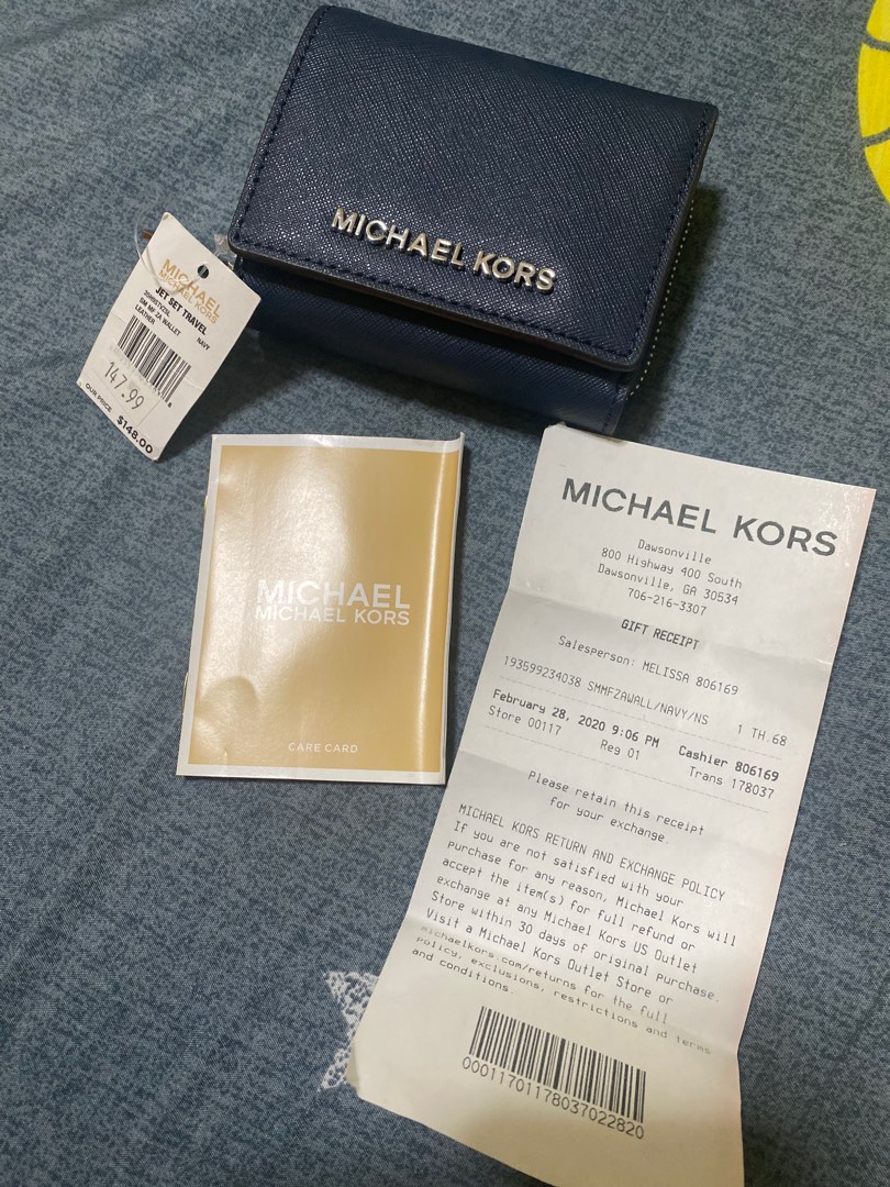 ❌Sold❌MK Michael Kors Jet Set Travel Short Wallet, Luxury, Bags & Wallets  on Carousell