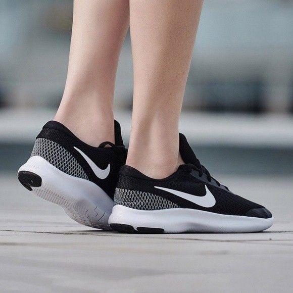 womens nike flex running shoes