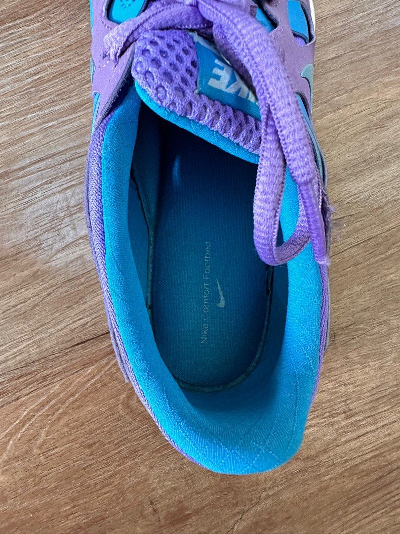 womens purple nike running shoes