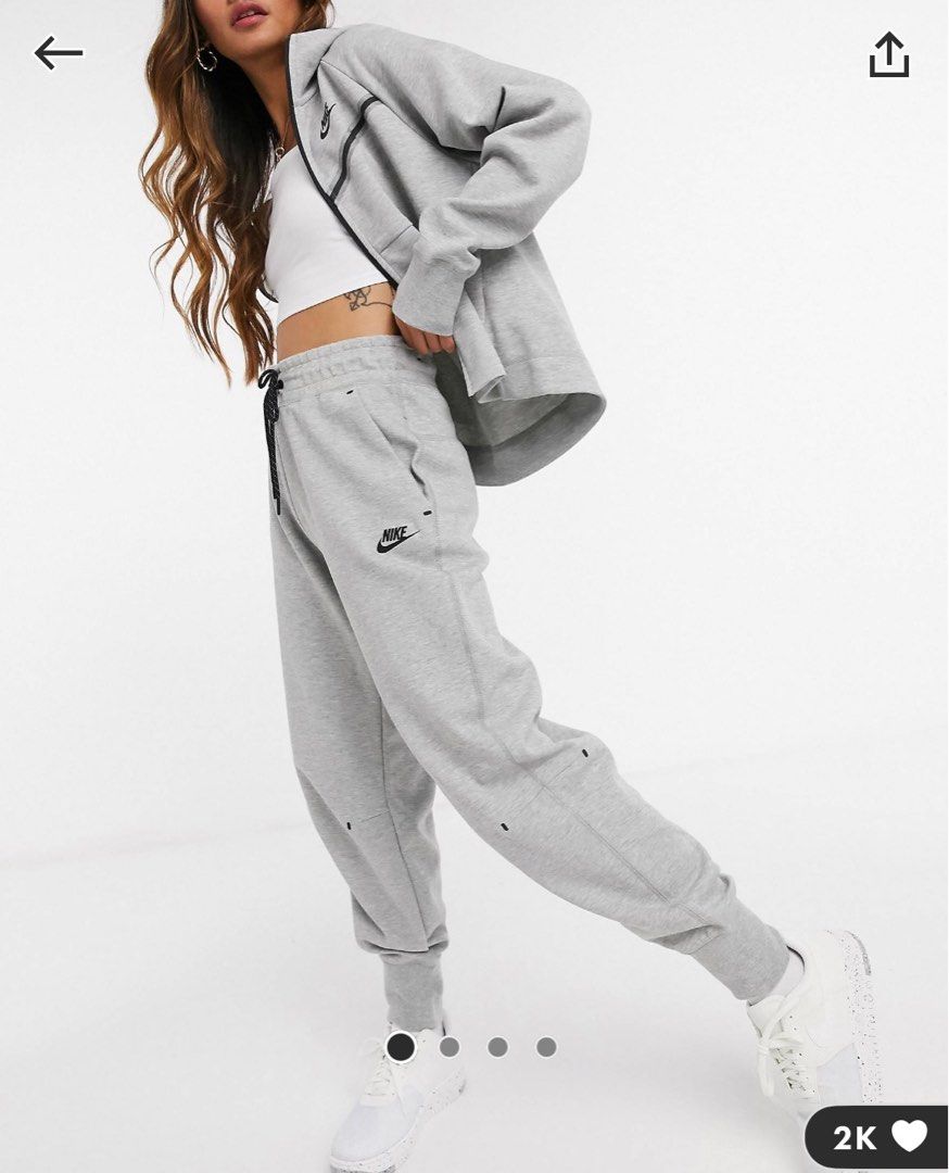 Womens tech fleece joggers best sale