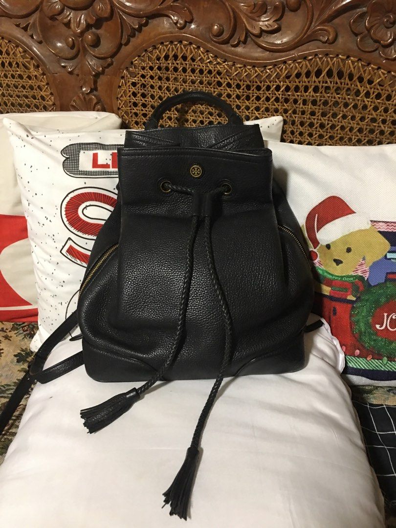 Rush sale tory burch plus with free tory burch sling bag promo Women s Fashion Bags Wallets Backpacks on Carousell