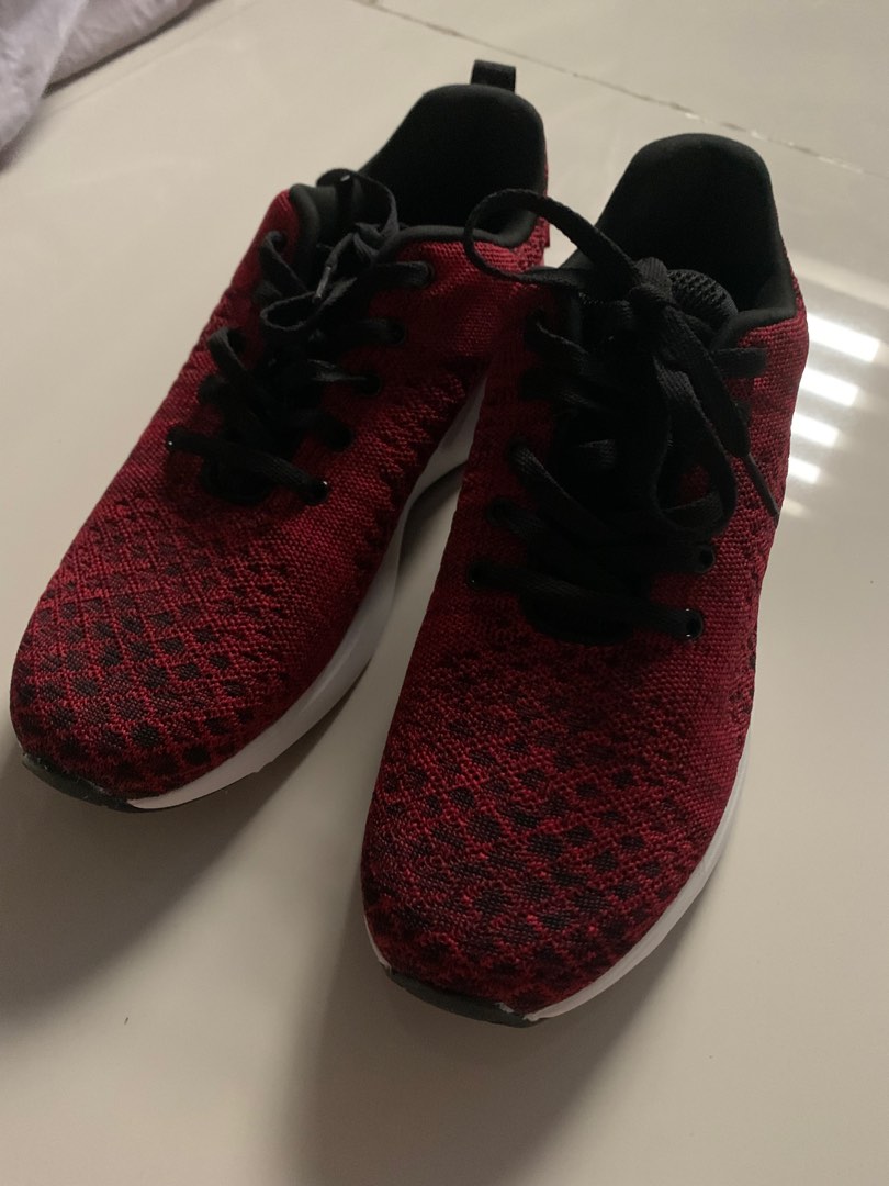 payless walking shoes