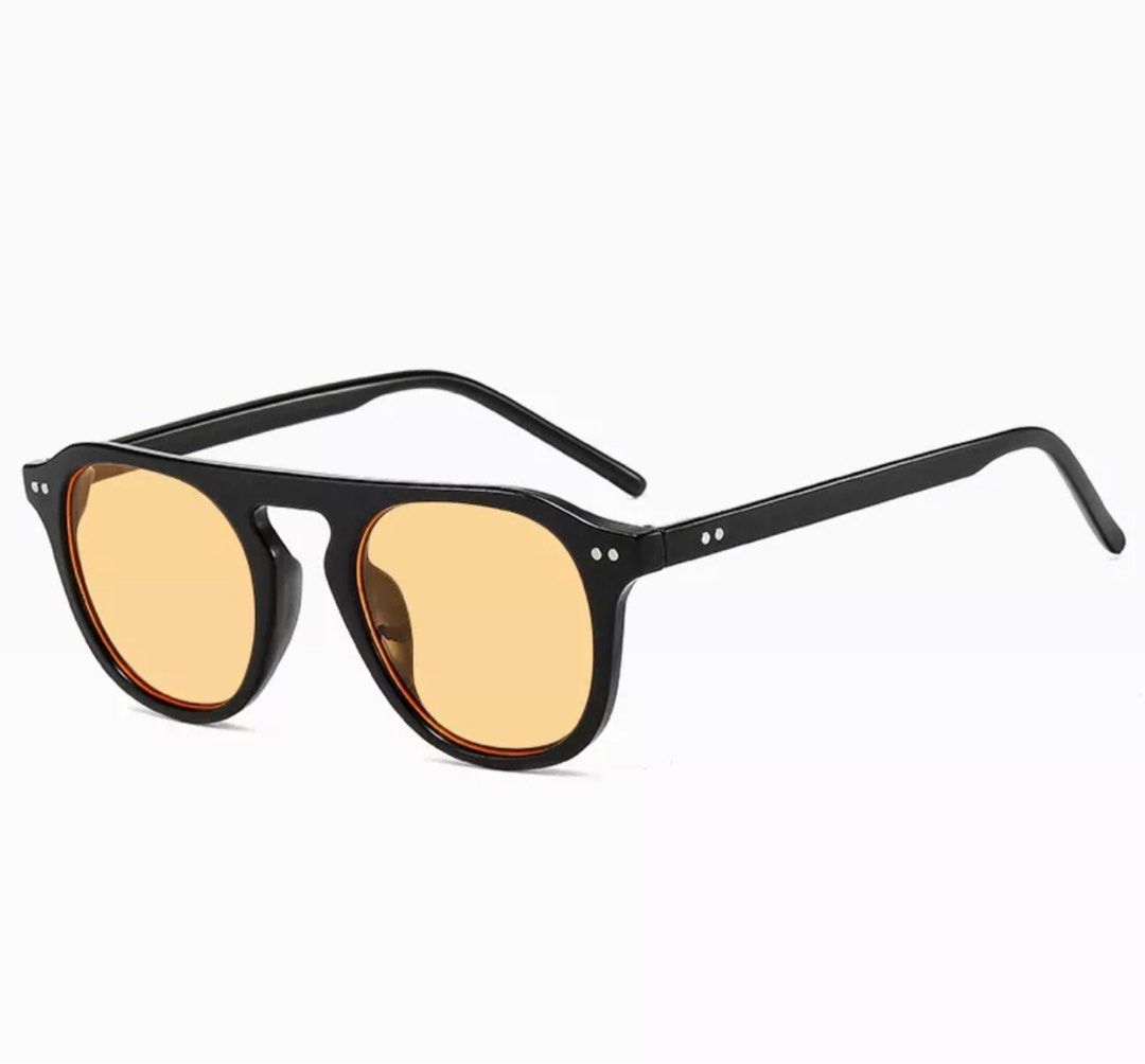 Penshoppe Tinted Sunglasses (Category: Sunglasses & Eyewear) located in Pulilan. Submitted by flowerboy (Listing ID 1201798353, Image 1). Description: used twice only. very good condition comes with case. .