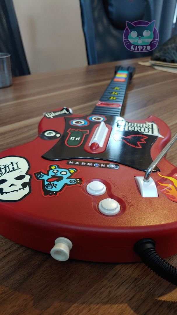 PS2 Guitar Hero II Original+Guitar Bundle, Video Gaming, Video Games