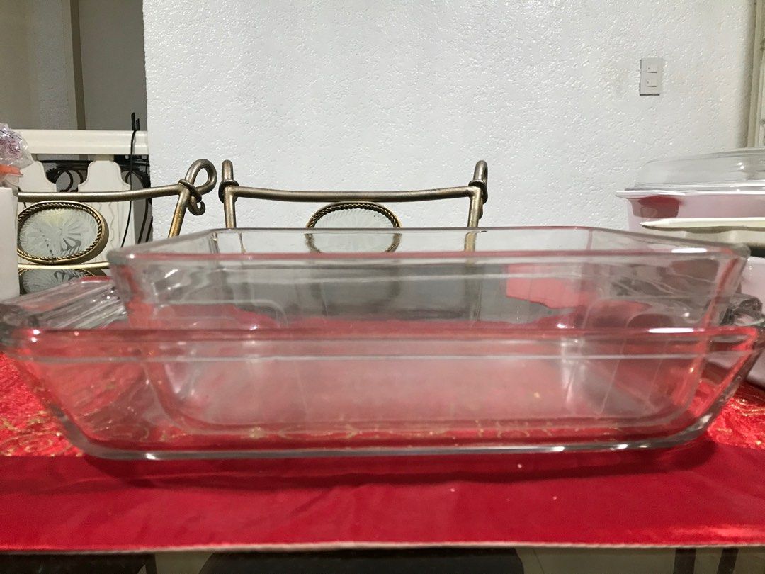 Pyrex Original (Category: Bakeware) located in Manila. Submitted by eyratan (Listing ID 1201716241, Image 2). Description: P 2,000 per piece RFS: The owner is migrating and is selling all her collections Whole set: 10 pieces Original Set.