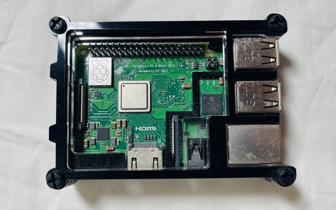 Raspberry Pi 3, Model B+, with case, Computers & Tech, Desktops on