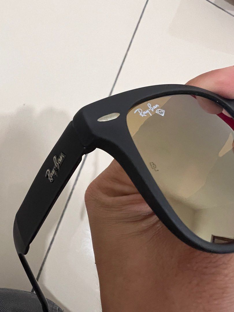 Rayban Wayfarer II Diamond Hard Folding