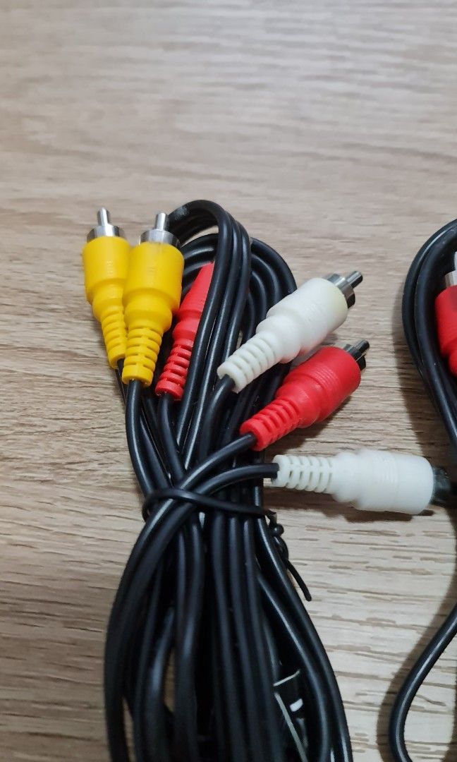 RCA to RCA Cables, Computers  Tech, Parts  Accessories, Cables  Adaptors  on Carousell