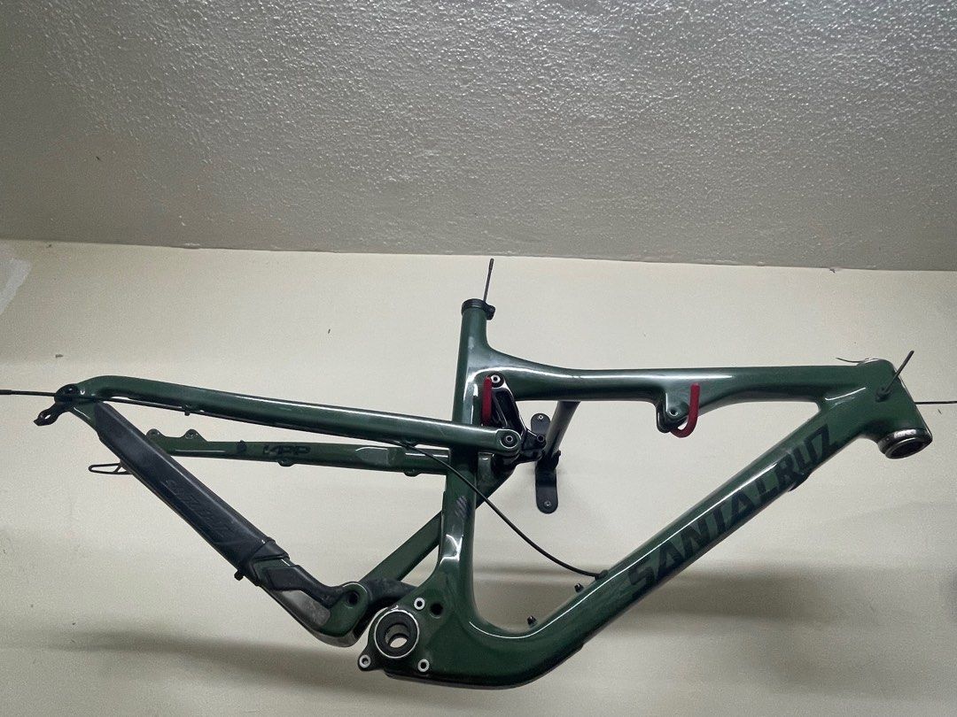 Santa cruz bronson 2024 2018 frame