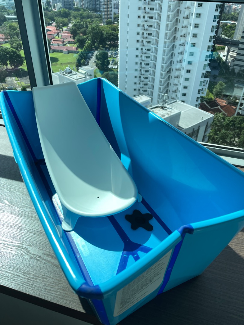 Stokke Flexi Bath with Newborn insert, Babies & Kids, Bathing