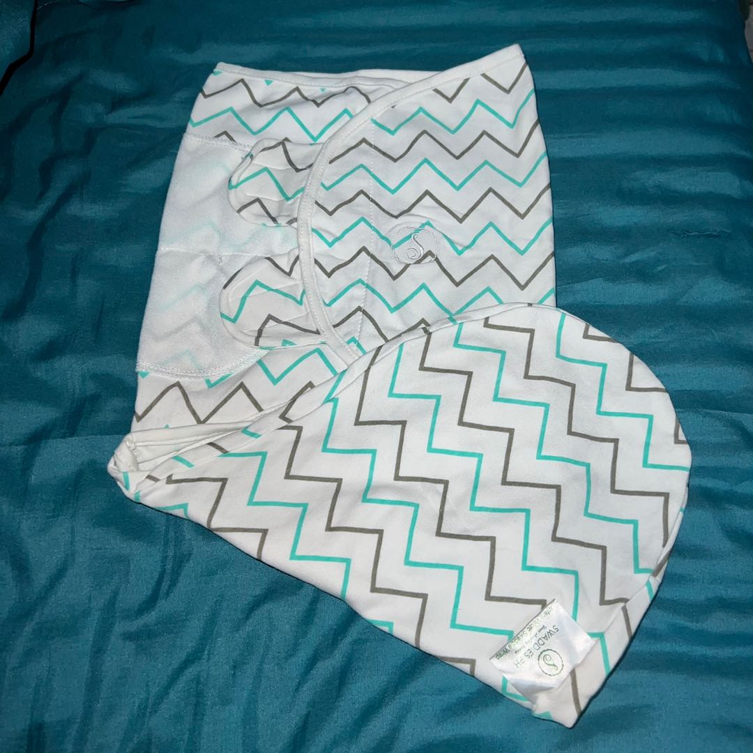 Swaddies PH Crooked Lines Velcro Swaddle Wrap, Babies & Kids, Babies