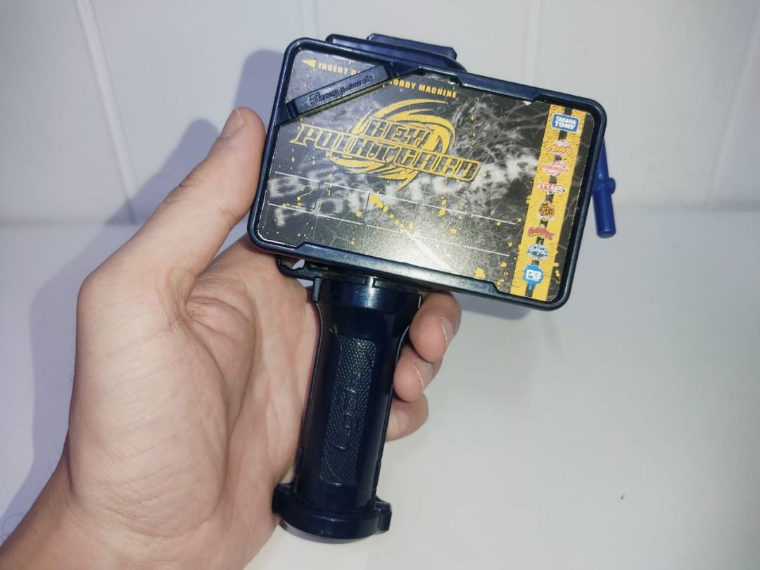 TAKARA TOMY BEYBLADE 3 SEGMENT LAUNCHER, GRIP AND BEY POINTCARD SET ...