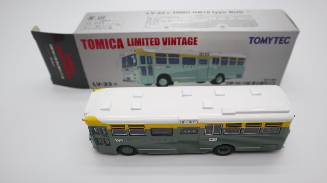 Tomica - Limited Vintage - LV-23 Hino RB10-type Bus
