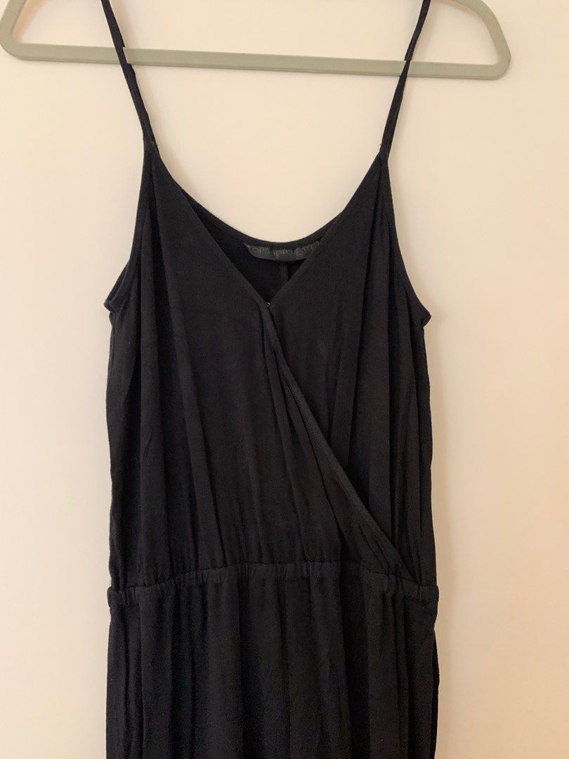 Topshop Black Sleeveless Jumpsuit (Category: Jumpsuits) located in Pasig City. Submitted by j__closet (Listing ID 1201830764, Image 2). Description: ITEM DETAILS IMPORTANT - All items are authentic and any flaws will be disclosed - Item goes to the highest bidder - Once offer is accepted, buyer has 24 hours to secure payment. Otherwise, reservation will be lifted - Items may be picked up at AIC Gold Tower in Ortigas Center only - MOP: BDO / GCash