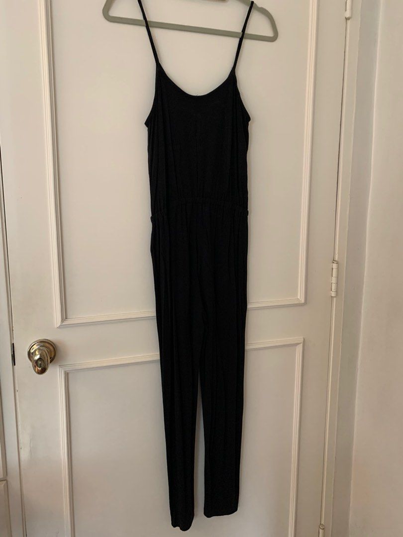 Topshop Black Sleeveless Jumpsuit (Category: Jumpsuits) located in Pasig City. Submitted by j__closet (Listing ID 1201830764, Image 3). Description: ITEM DETAILS IMPORTANT - All items are authentic and any flaws will be disclosed - Item goes to the highest bidder - Once offer is accepted, buyer has 24 hours to secure payment. Otherwise, reservation will be lifted - Items may be picked up at AIC Gold Tower in Ortigas Center only - MOP: BDO / GCash