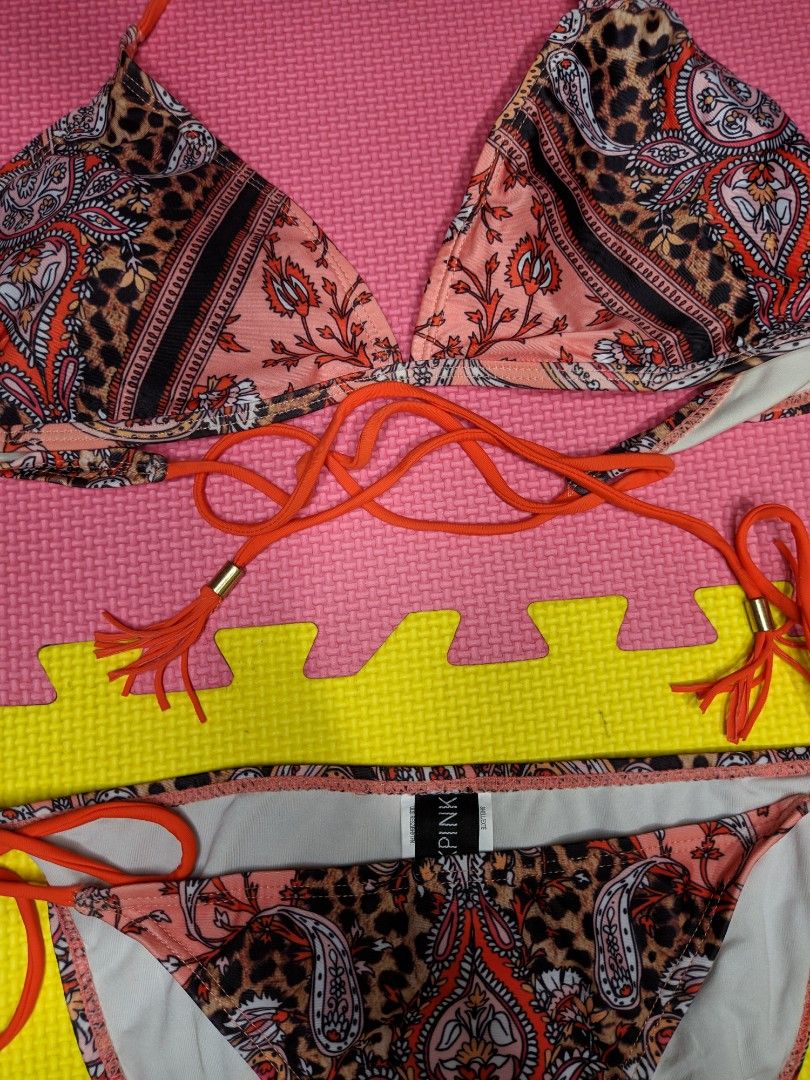 Two Piece Bikini (Medium), Women's Fashion, Swimwear, Bikinis