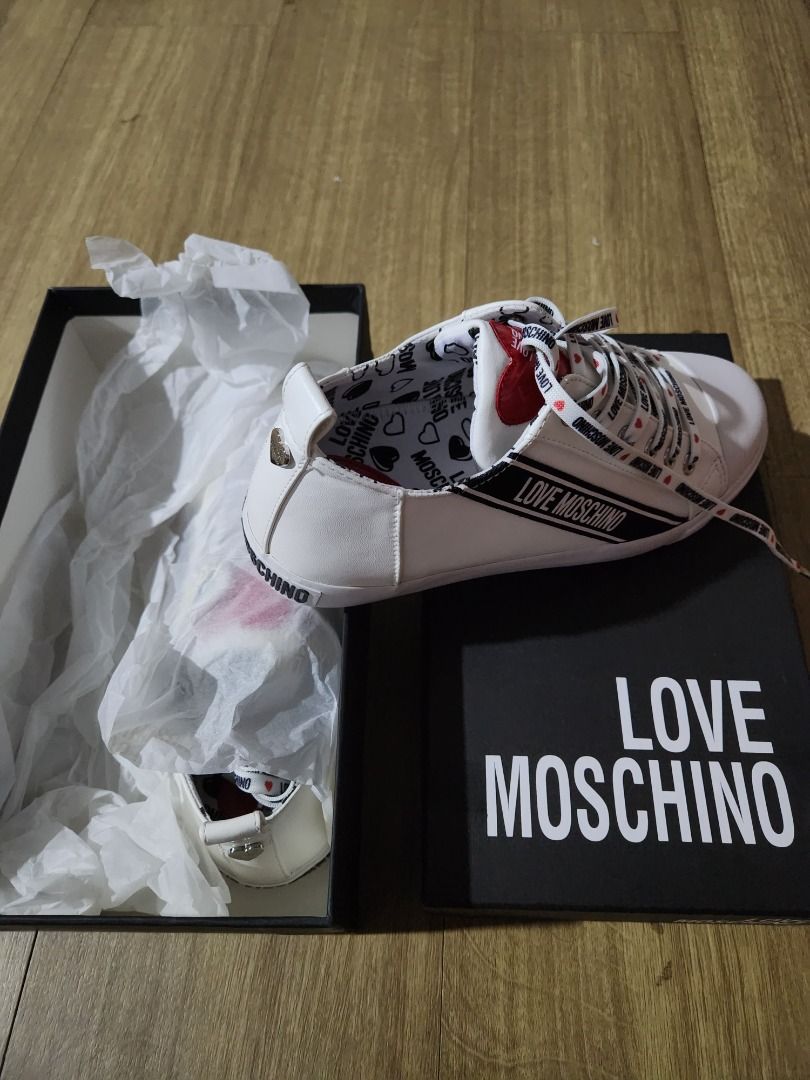 White moschino new arrivals trainers