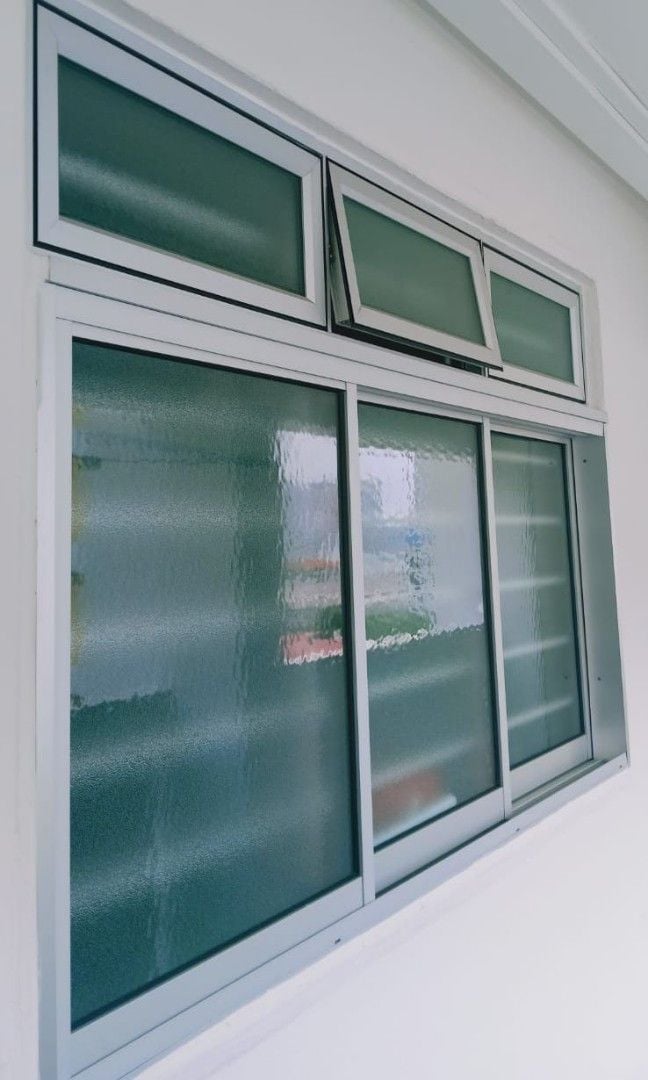 HDB/Bto/Resale/Window& grille/ toilet top hung window/sliding window