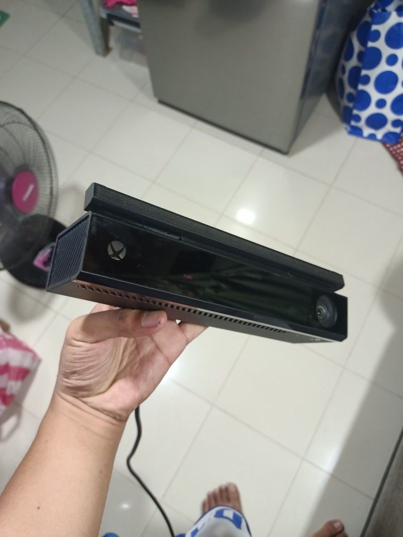 Xbox One Kinect Sensor (Category: Xbox) located in Pasig City. Submitted by Mpatron (Listing ID 1201830018, Image 2). Description: Xbox One Kinect Sensor for kinect games...
