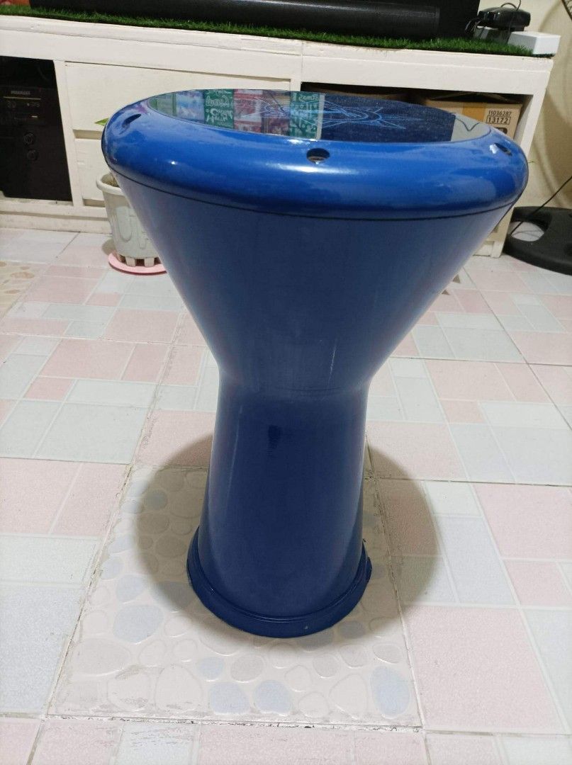 Doumbek (8 inch Alexandria aluminum drums) darbuka, Hobbies & Toys