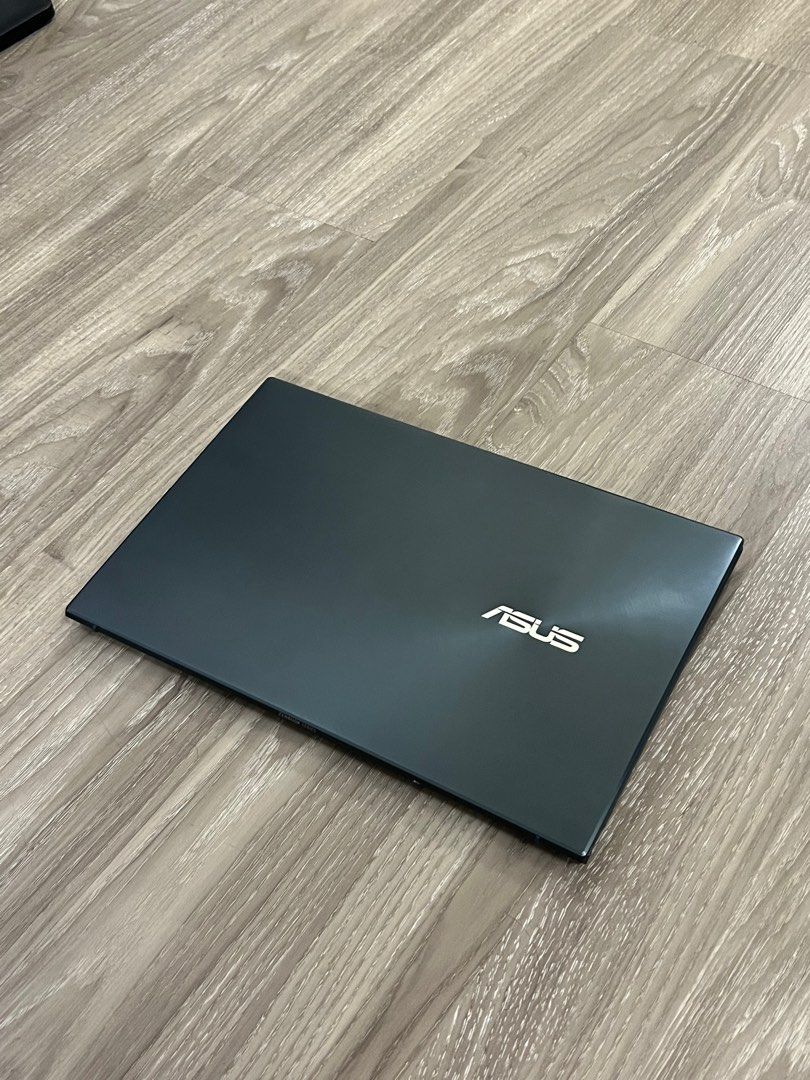99New Ultra Thin&Light Asus ZenBook 14 / i71165G7/ 16GB RAM/ 512GB