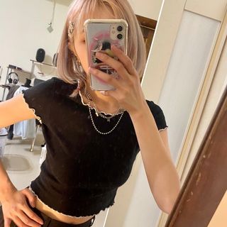 荷葉邊 花邊 短版上衣 全新