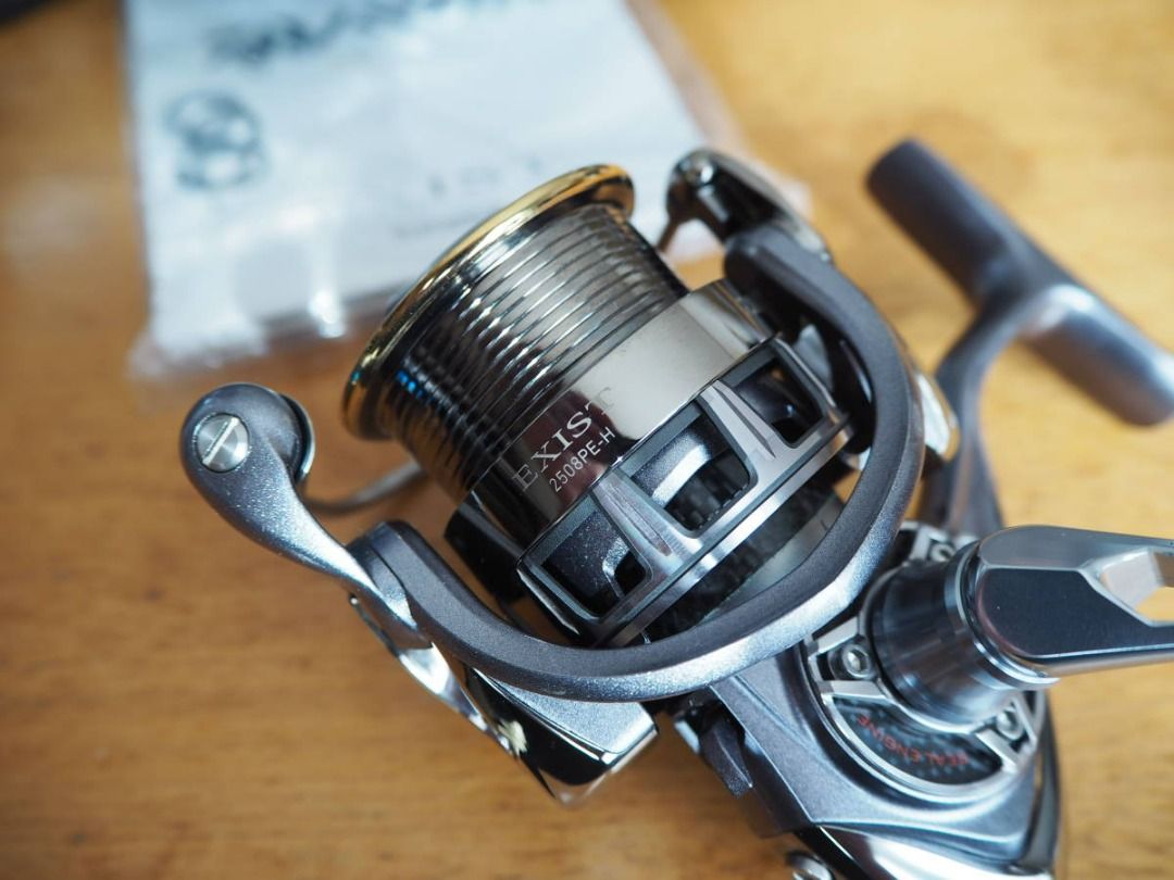 本物品質の 未使用 CERTATE 2508PE リール - www.icecream4u.ca
