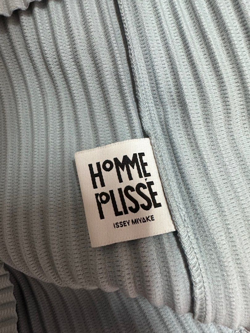 三宅一生 Issey Miyake Homme Plisse 高領（季節限定色，男女皆可穿）