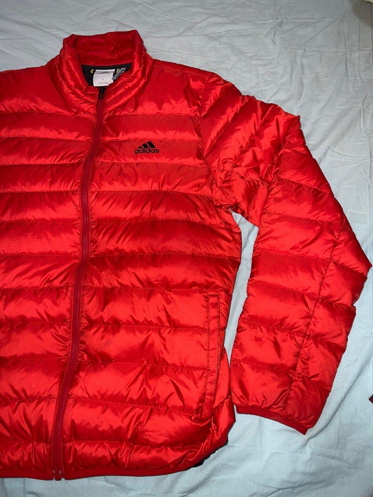 Climaproof Jacket Red 紅色風褸L 運動服裝- Carousell
