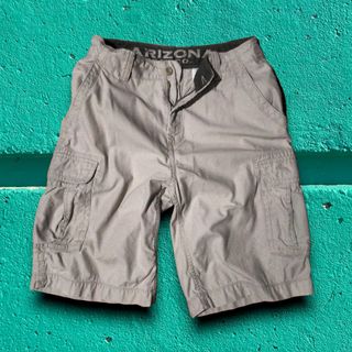 Arizona Jean Co Khaki 6 Pockets Mens Cargo Shorts Size 32, Men's Fashion,  Bottoms, Shorts on Carousell