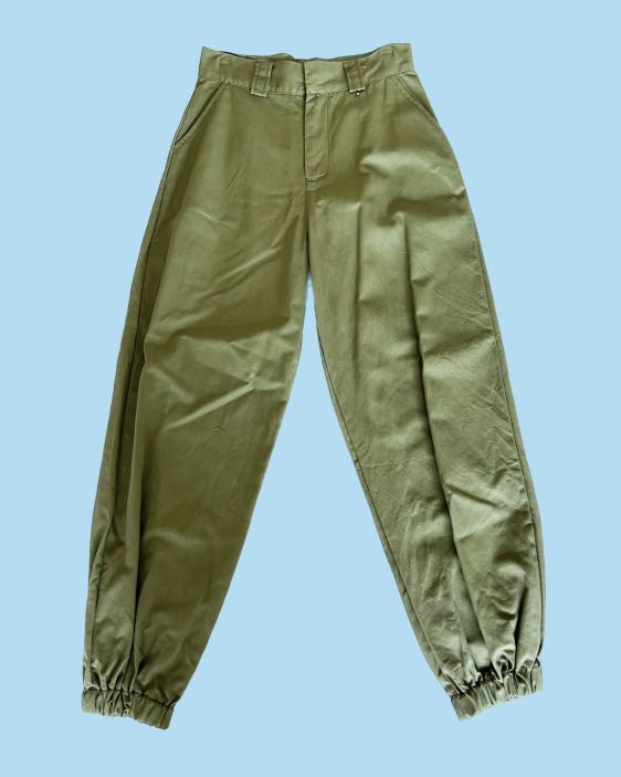 Army Green Cargo Pants, Women's Fashion, Bottoms, Other Bottoms on Carousell