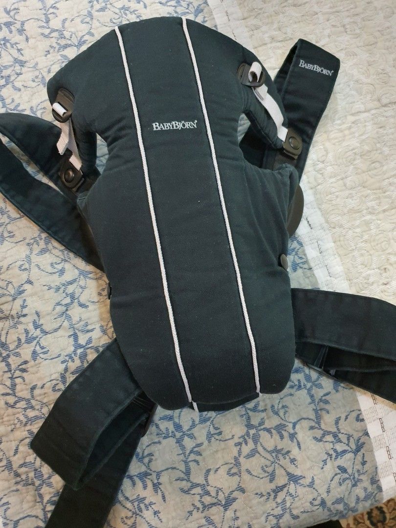 Original Baby Bjorn Carrier, Babies & Kids, Going Out, Carriers
