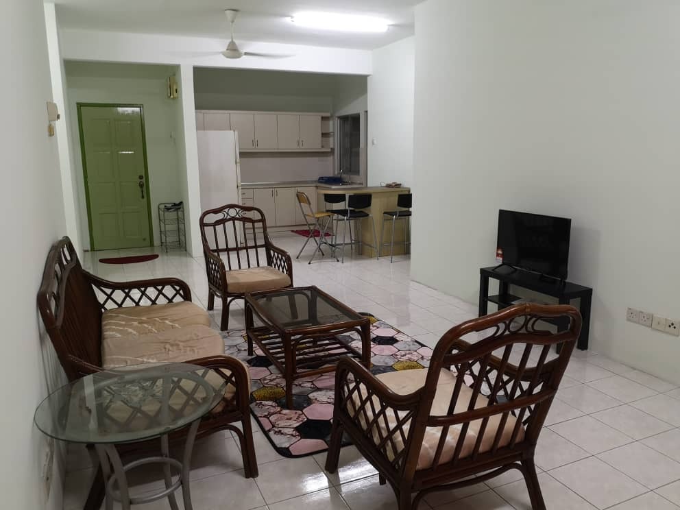 Bilik Perempuan PV3 Setapak near Wangsa Maju KL East Mall LRT Taman ...