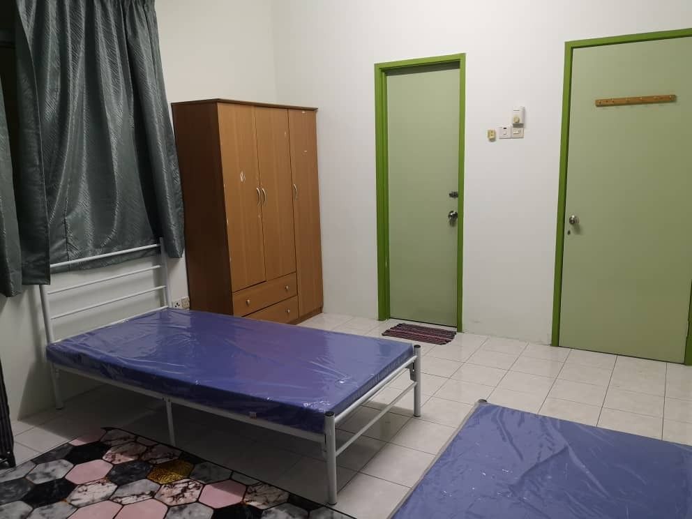 Bilik Perempuan PV3 Setapak near Wangsa Maju KL East Mall LRT Taman ...