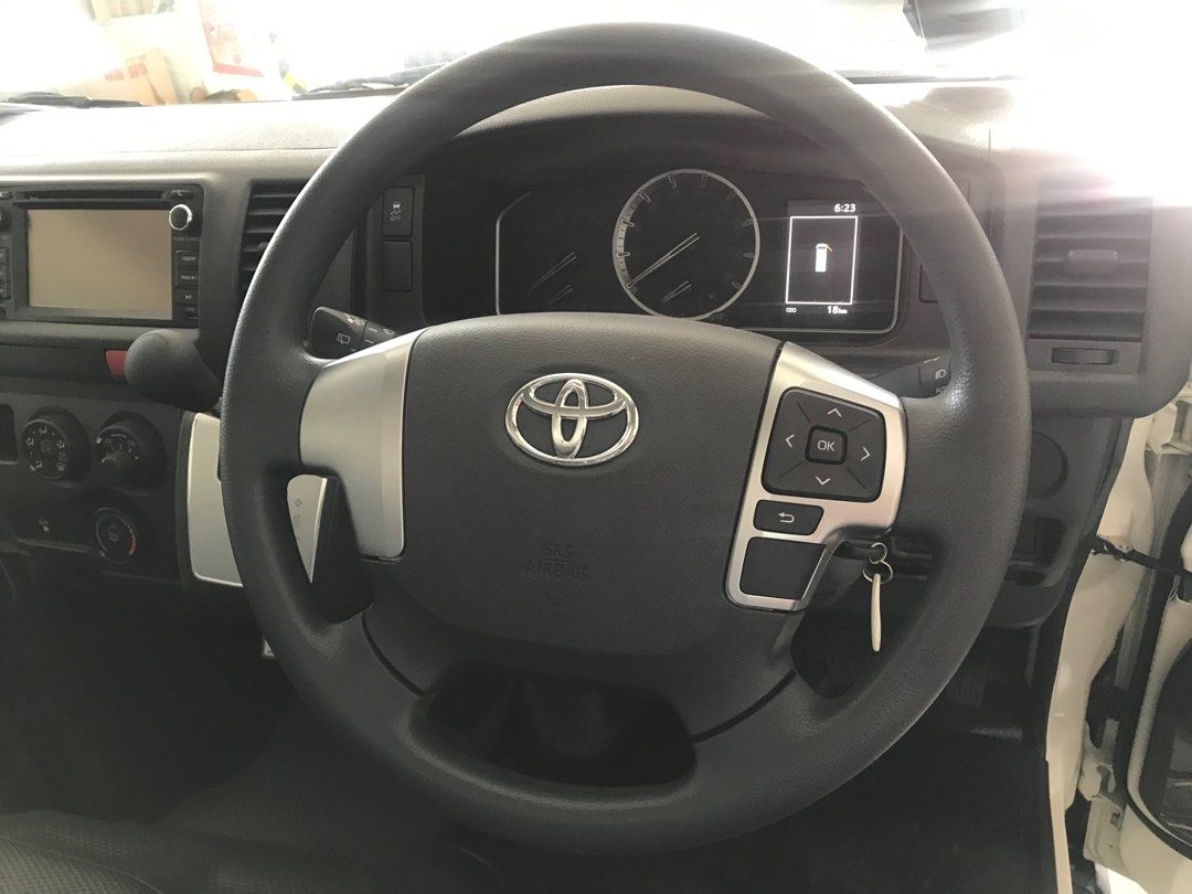 Hiace Rear View Brand New Stock Toyota Hiace Auto Rear AC, Cars, Commercial Vehicles ...