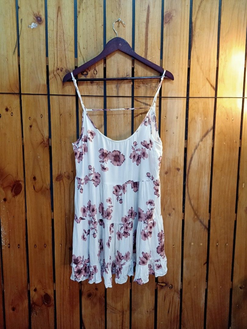 Brandy Melville ✰ Colleen Red Floral Maxi Strappy Slip Dress