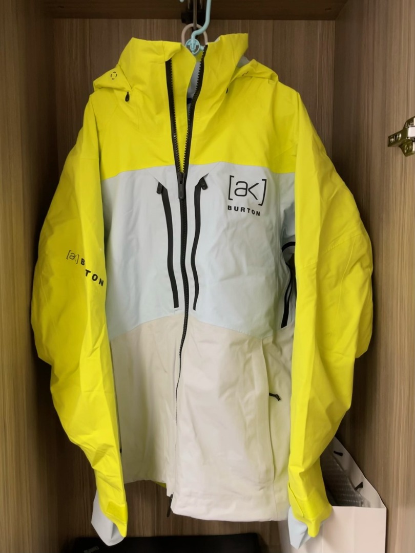 Burton AK, 男裝, 外套及戶外衣服- Carousell