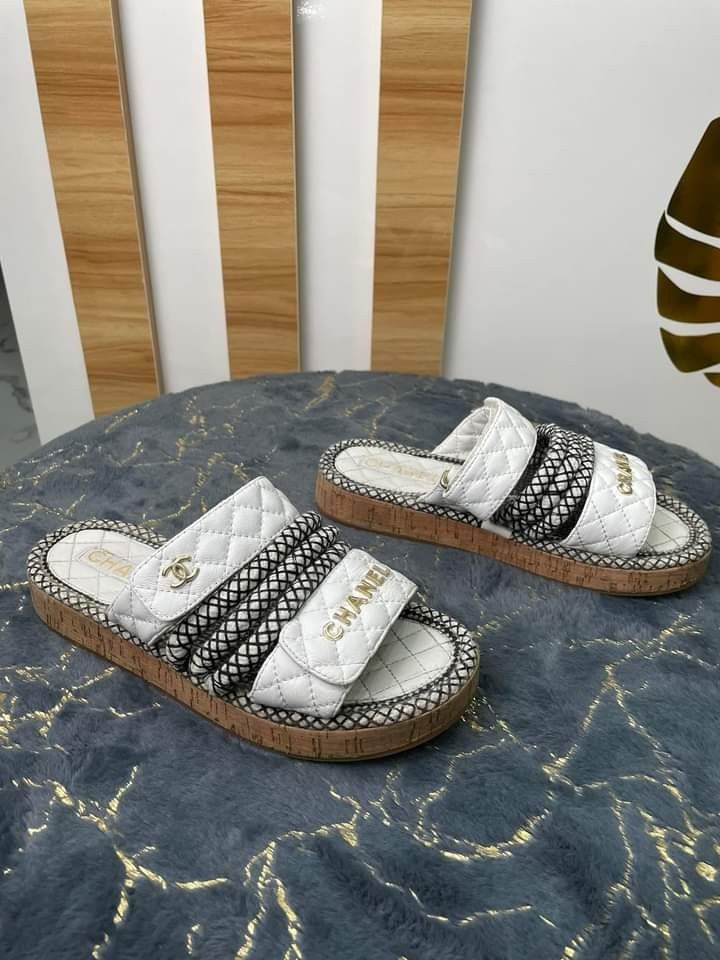 Chanel flip flops best sale 2019