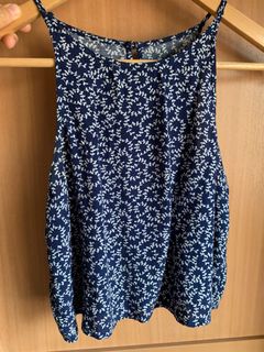 (Category: ) located in . Submitted by relovepreloved (Listing ID 1201874836, Image 1). Description: .