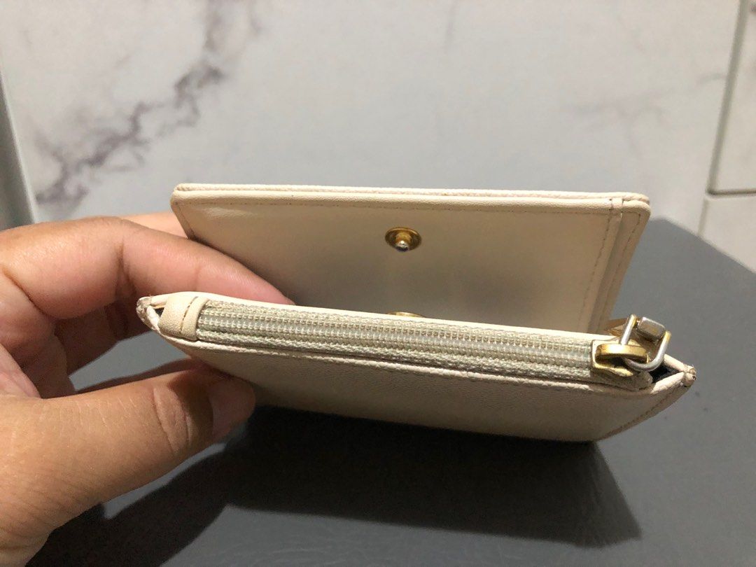 Dompet lipat paprika produk Hongkong