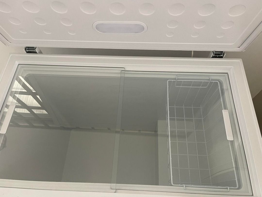 Fujidenzo Chest Freezer Inverter 7 cu.ft. with AVR ( Pampanga or Pasig Pickup only), TV & Home