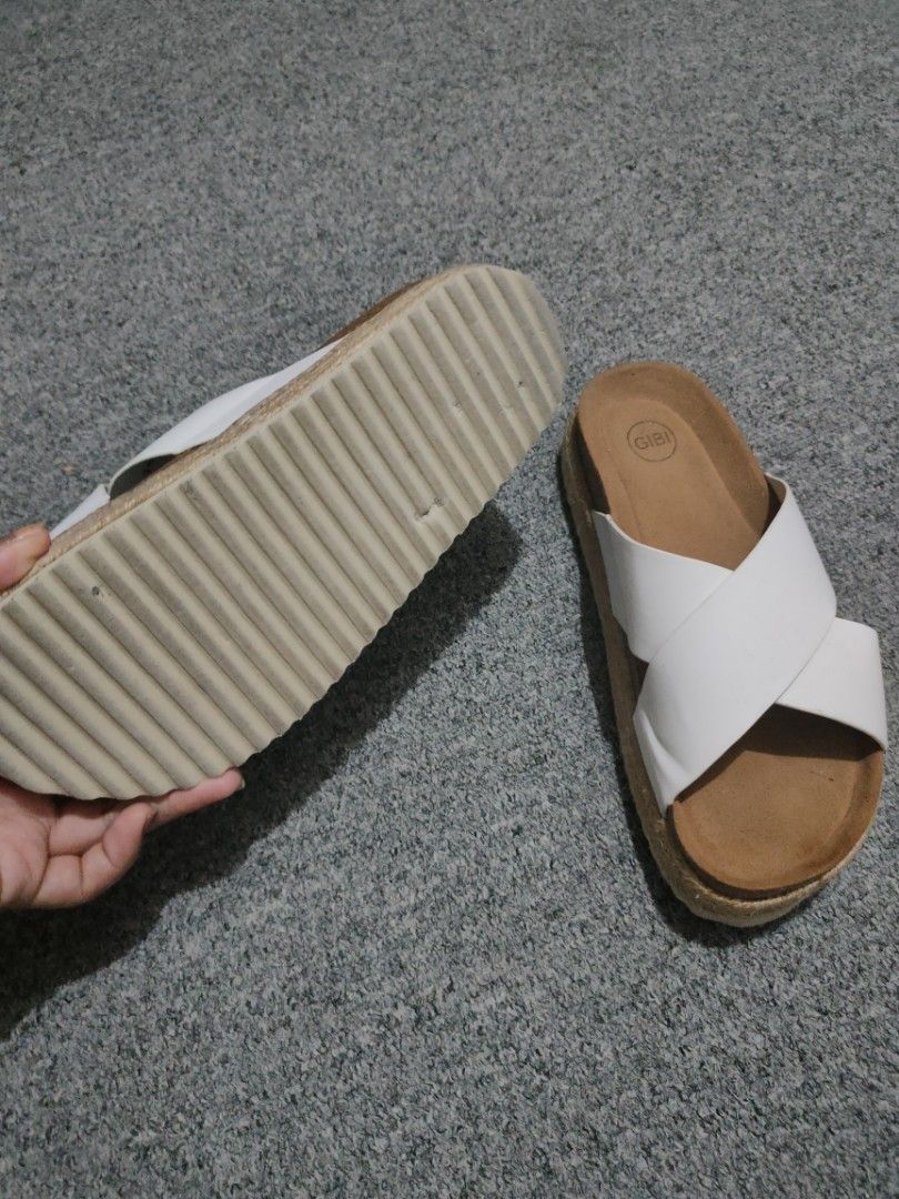 sole flip flops