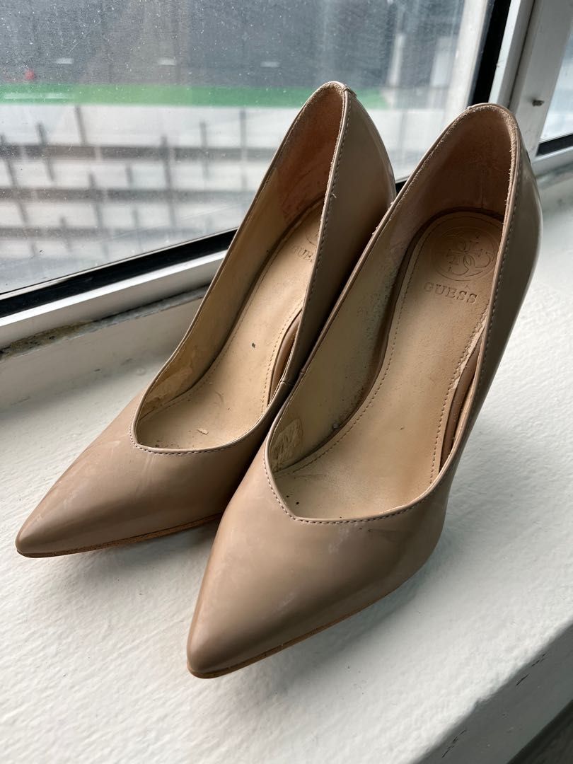 Guess tan deals heels