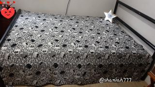 Hello Kitty -Black and White Fuzzy Faux Fur Fleece Blanket Doble-Queen Size